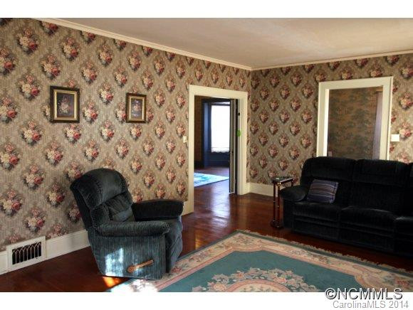 36 Pennsylvania Avenue - Photo 3