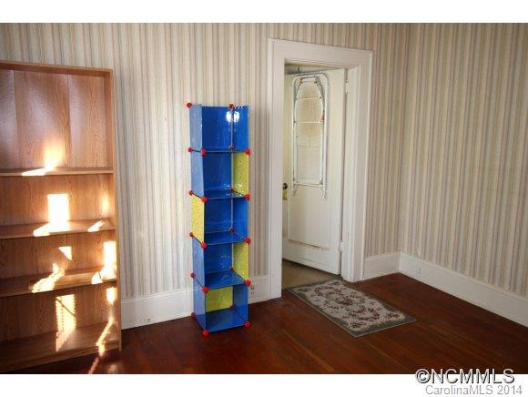 36 Pennsylvania Avenue - Photo 9