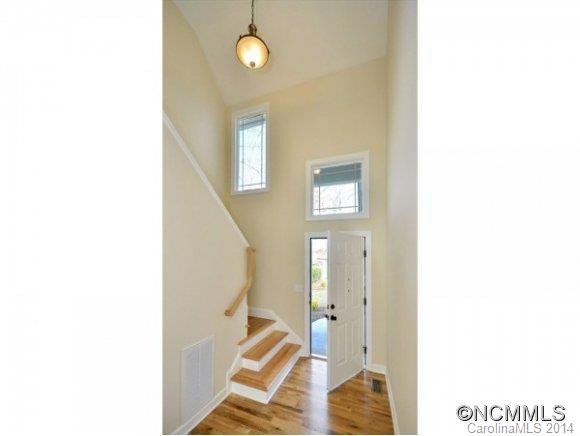 5 GOLD LEAF WALKWAY - Photo 2