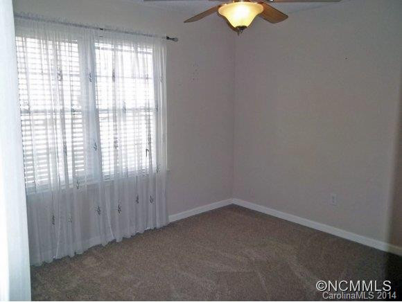369 Highland Golf Drive - Photo 10