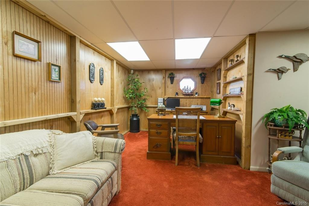 2040 Golfside Lane - Photo 37