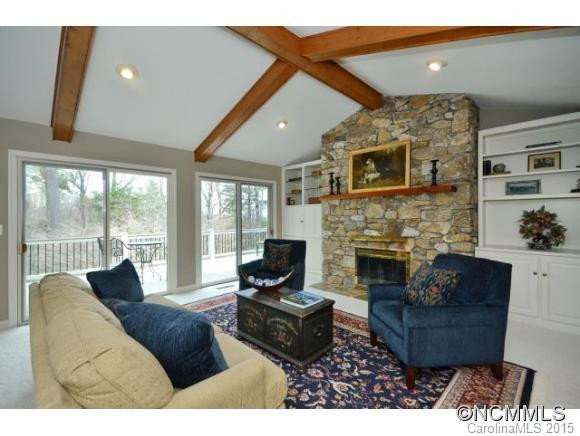 228 Greenleaf Drive - Photo 5