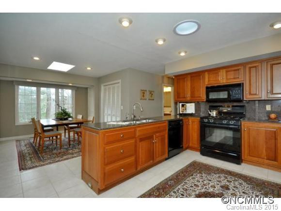 228 Greenleaf Drive - Photo 8