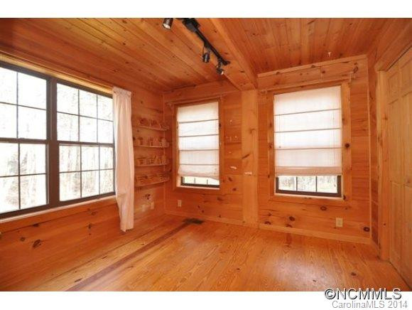523 Collinsville Road - Photo 17