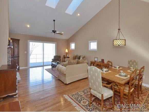 137 Charlestown Drive - Photo 3