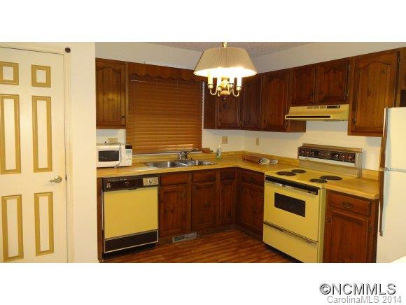 40 PENCROSS CIRCLE - Photo 4