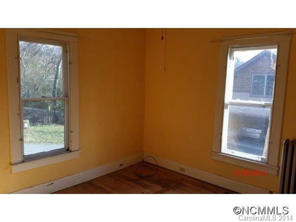 520 Clearview Terr - Photo 6