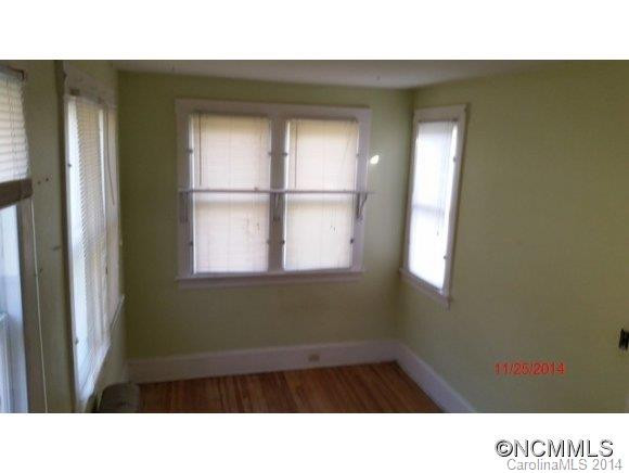 520 Clearview Terr - Photo 10