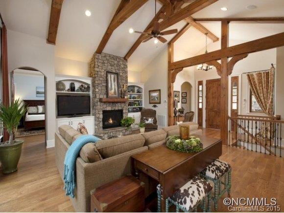 214 Amblewood Trail - Photo 2