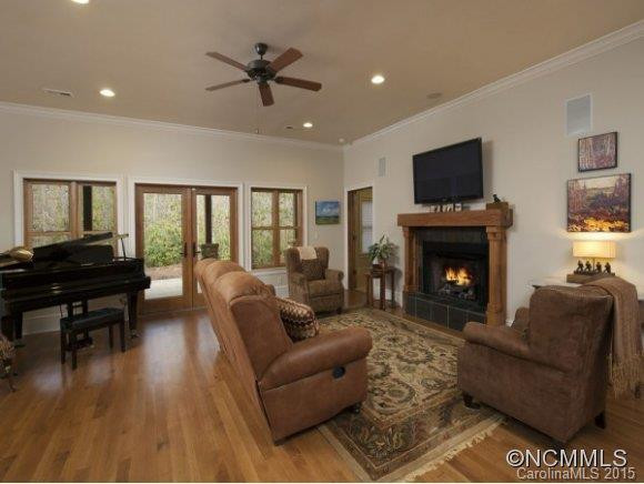 214 Amblewood Trail - Photo 12