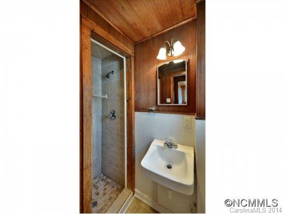 27 Herron Avenue - Photo 8