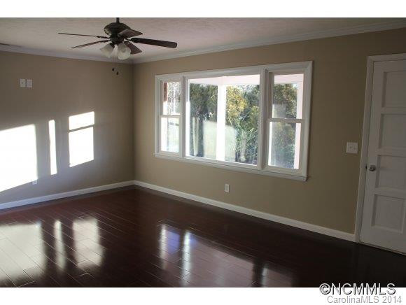 114 Pilgrim Drive - Photo 3