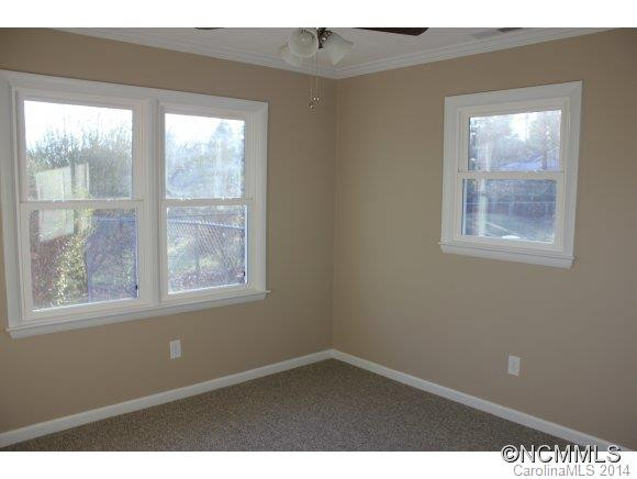 114 Pilgrim Drive - Photo 6