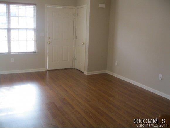 106 Creekside Drive - Photo 3