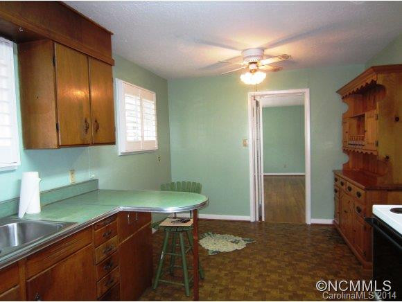 23 Lane Avenue - Photo 6