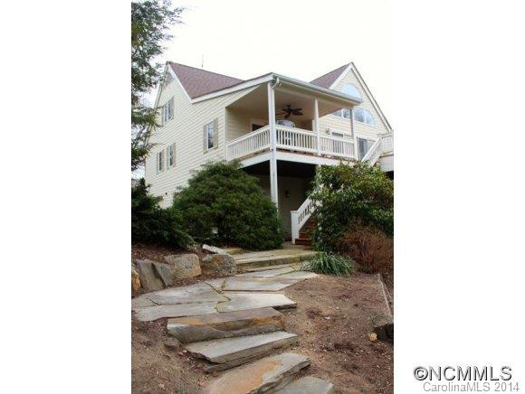 18 Hillcrest Dr - Photo 2