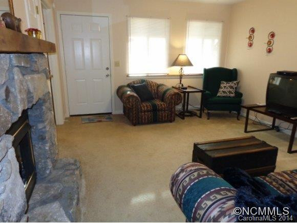 103 Market St - Photo 3