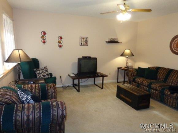 103 Market St - Photo 4