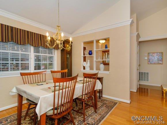 1046 Saddlebrook Dr. - Photo 9