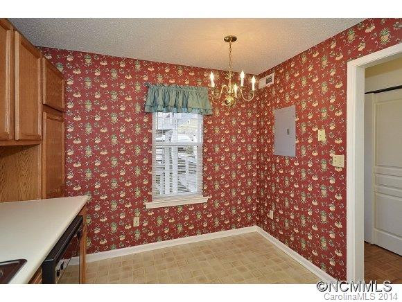 2705 Sagamore Lane - Photo 9