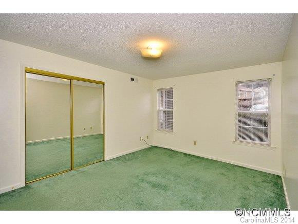2705 Sagamore Lane - Photo 10