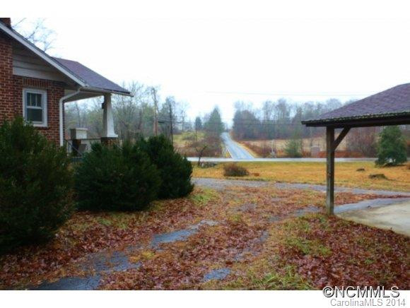 1098 Old US Highway 64 - Photo 5