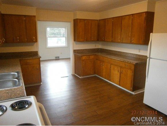 26 Glenn Street - Photo 3