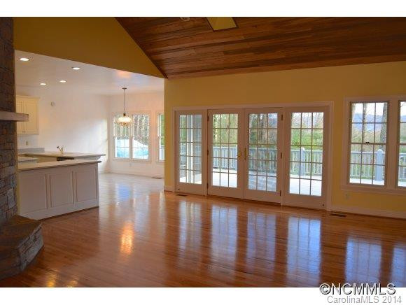 2 Thornapple - Photo 3