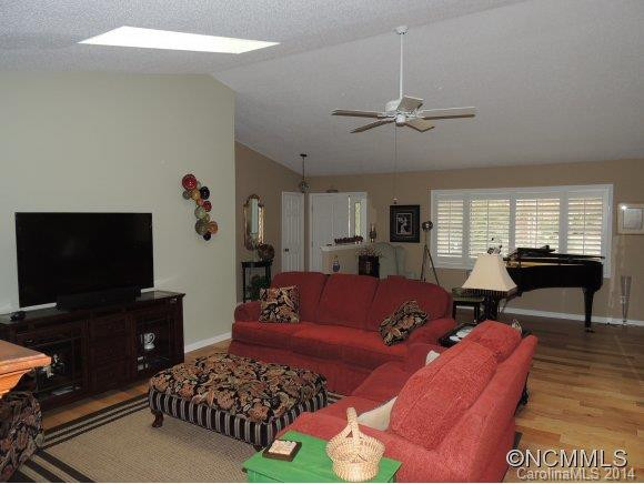 7 Wentworth Ct. - Photo 4