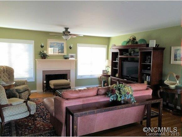 235 Aurora Lane - Photo 4