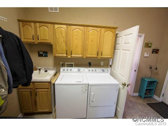 285 Hilltop View Drive - Photo 19