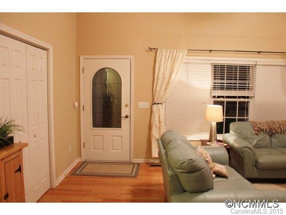285 Hilltop View Drive - Photo 3