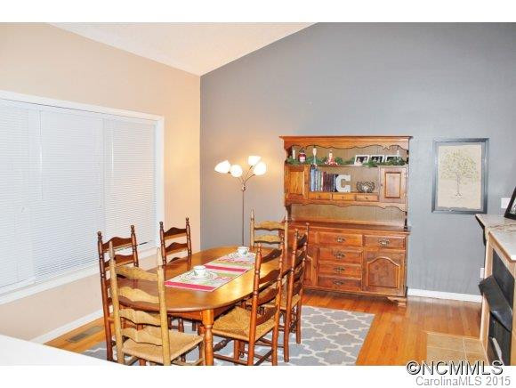 285 Hilltop View Drive - Photo 8