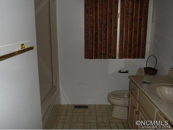 342 Sondley Drive E - Photo 12