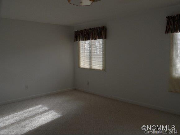 342 Sondley Drive E - Photo 15