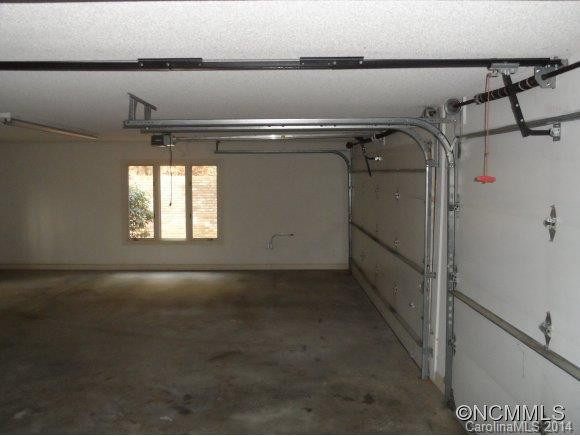 342 Sondley Drive E - Photo 17