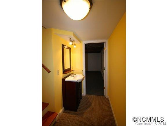 55 SAWYER STREET - Photo 17
