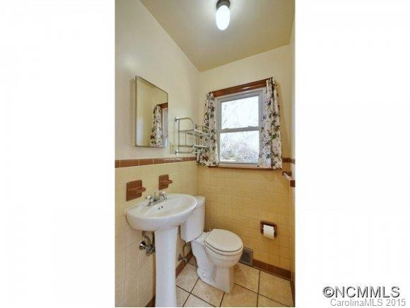 118 JARVIS STREET - Photo 14