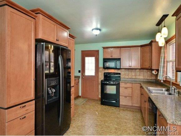 118 JARVIS STREET - Photo 9