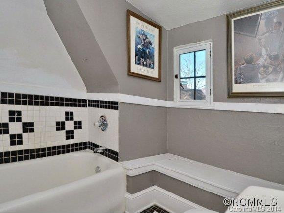 127 FISHER COURT - Photo 8