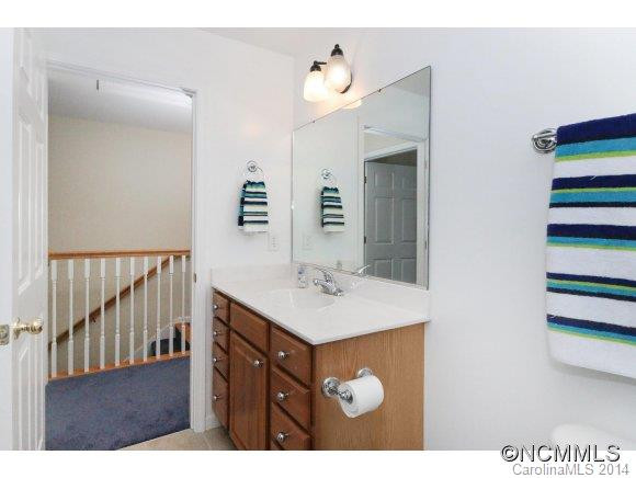 44 Rotunda Circle - Photo 13