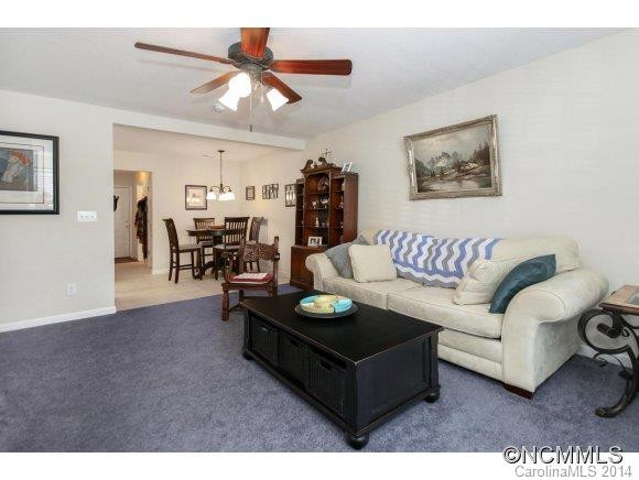 44 Rotunda Circle - Photo 4