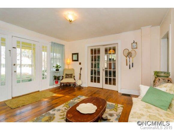 451 Fairview Road - Photo 4