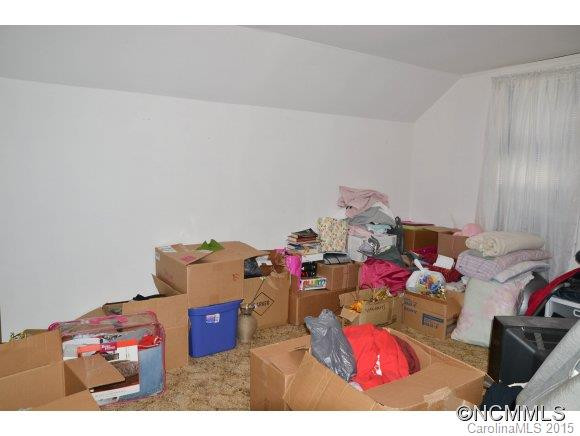 585 Hoyles Orchard Road - Photo 11