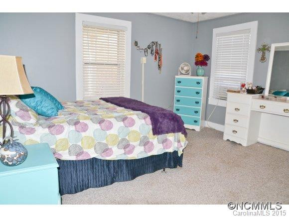 585 Hoyles Orchard Road - Photo 7