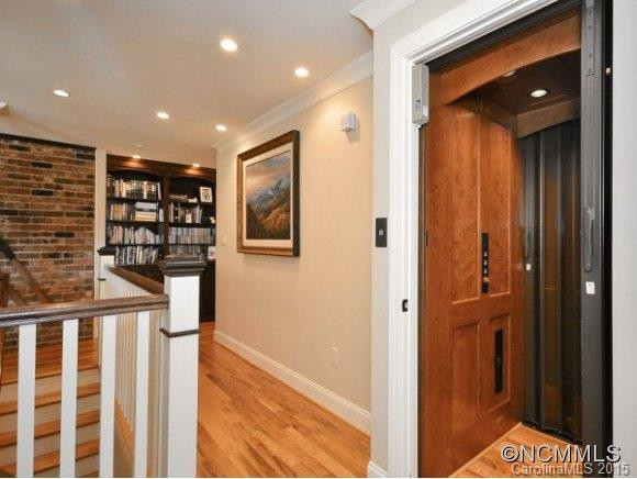318 MIDLAND DRIVE - Photo 11