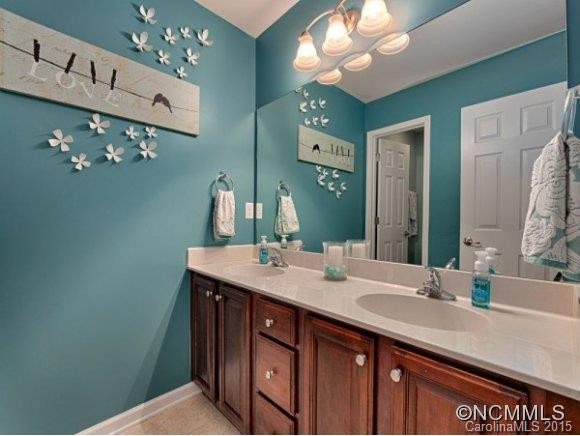 136 Roanoke Road - Photo 12