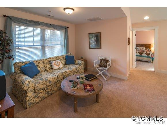 19 Roselyn Way - Photo 13