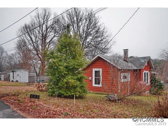 111 Altamahaw Ave - Photo 2