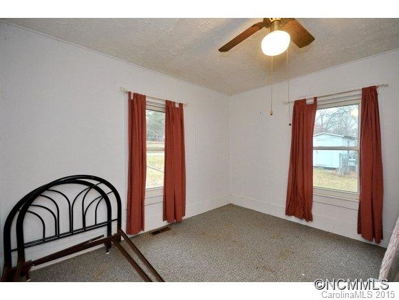 111 Altamahaw Ave - Photo 6